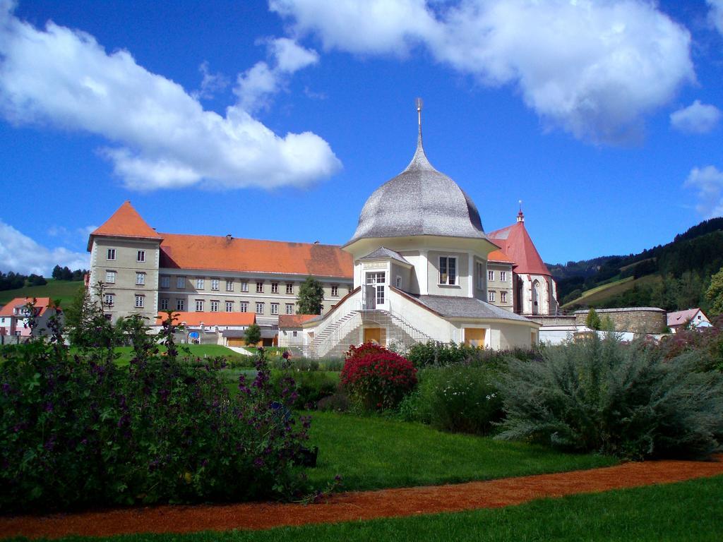 Gasthof Knappenwirt Mariahof Bagian luar foto