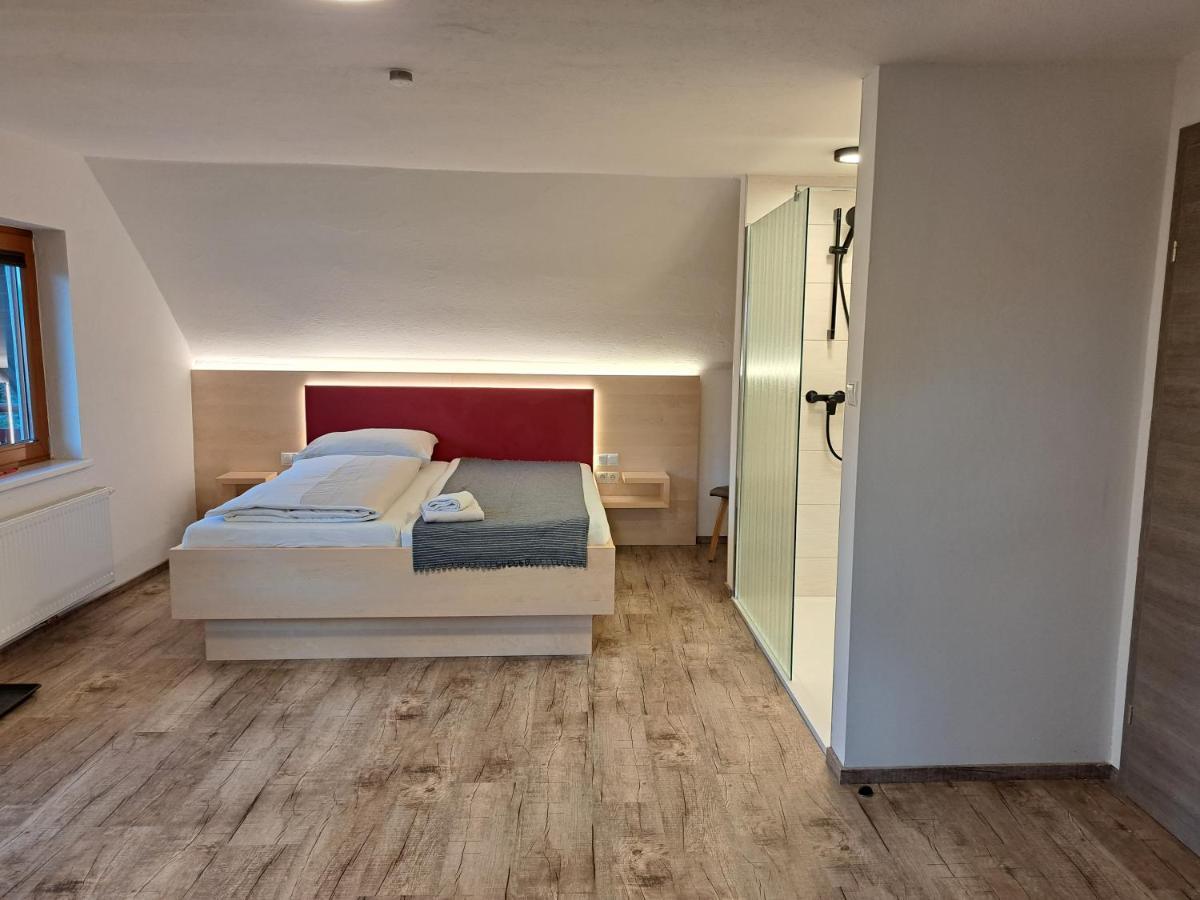 Gasthof Knappenwirt Mariahof Bagian luar foto