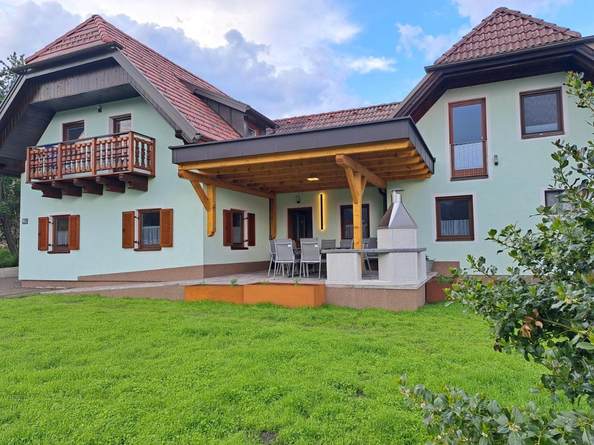 Gasthof Knappenwirt Mariahof Bagian luar foto